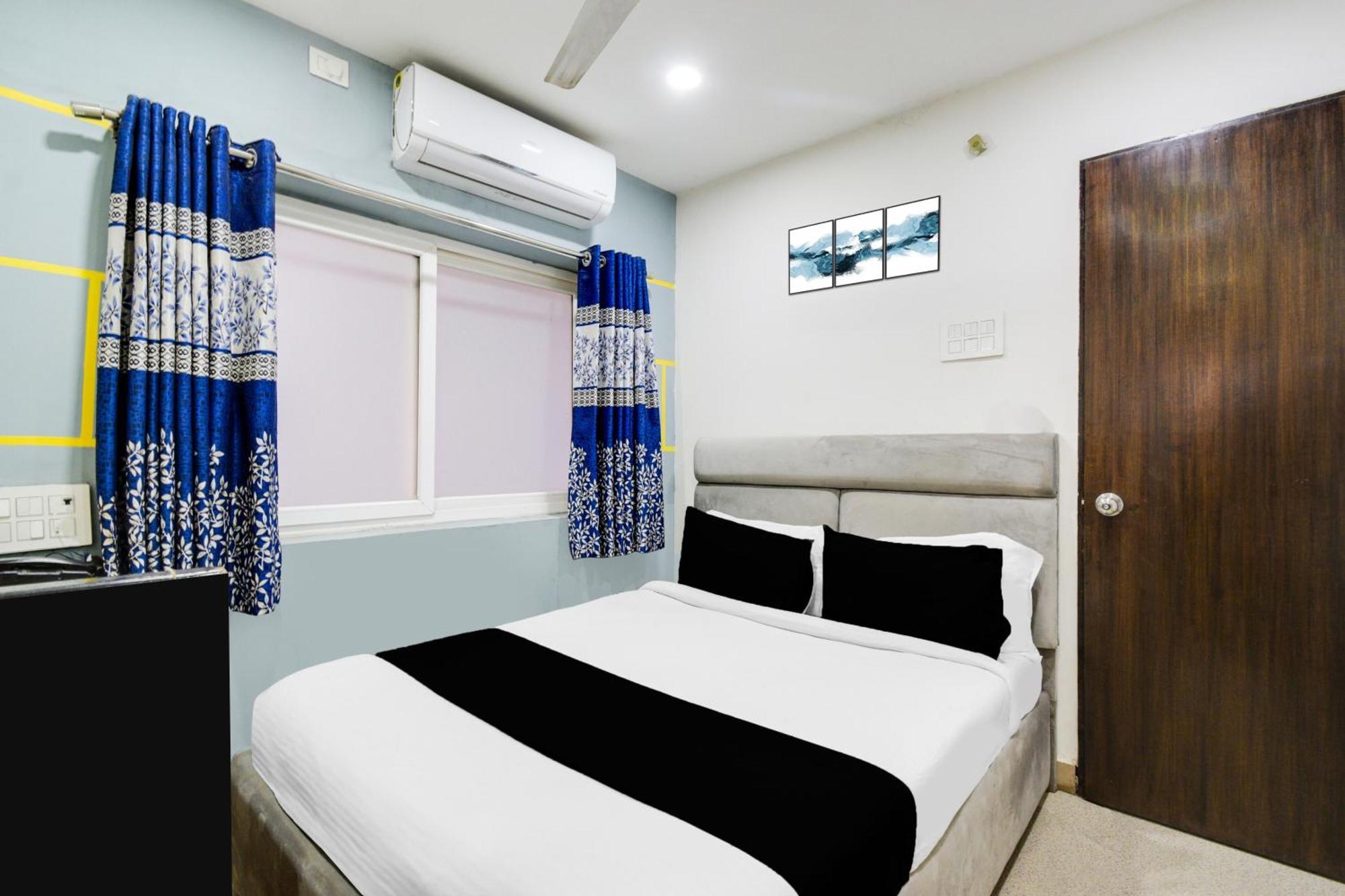 Super Townhouse Madhapur 100 Feet Road Formerly Jkc Grand Haiderabad Buitenkant foto